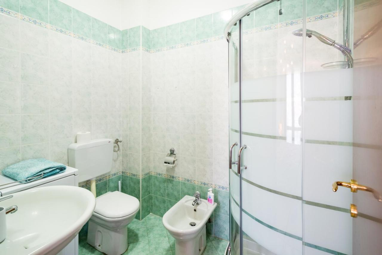 Parma Fiere Studio Con Parcheggio E Balcone Daire Dış mekan fotoğraf