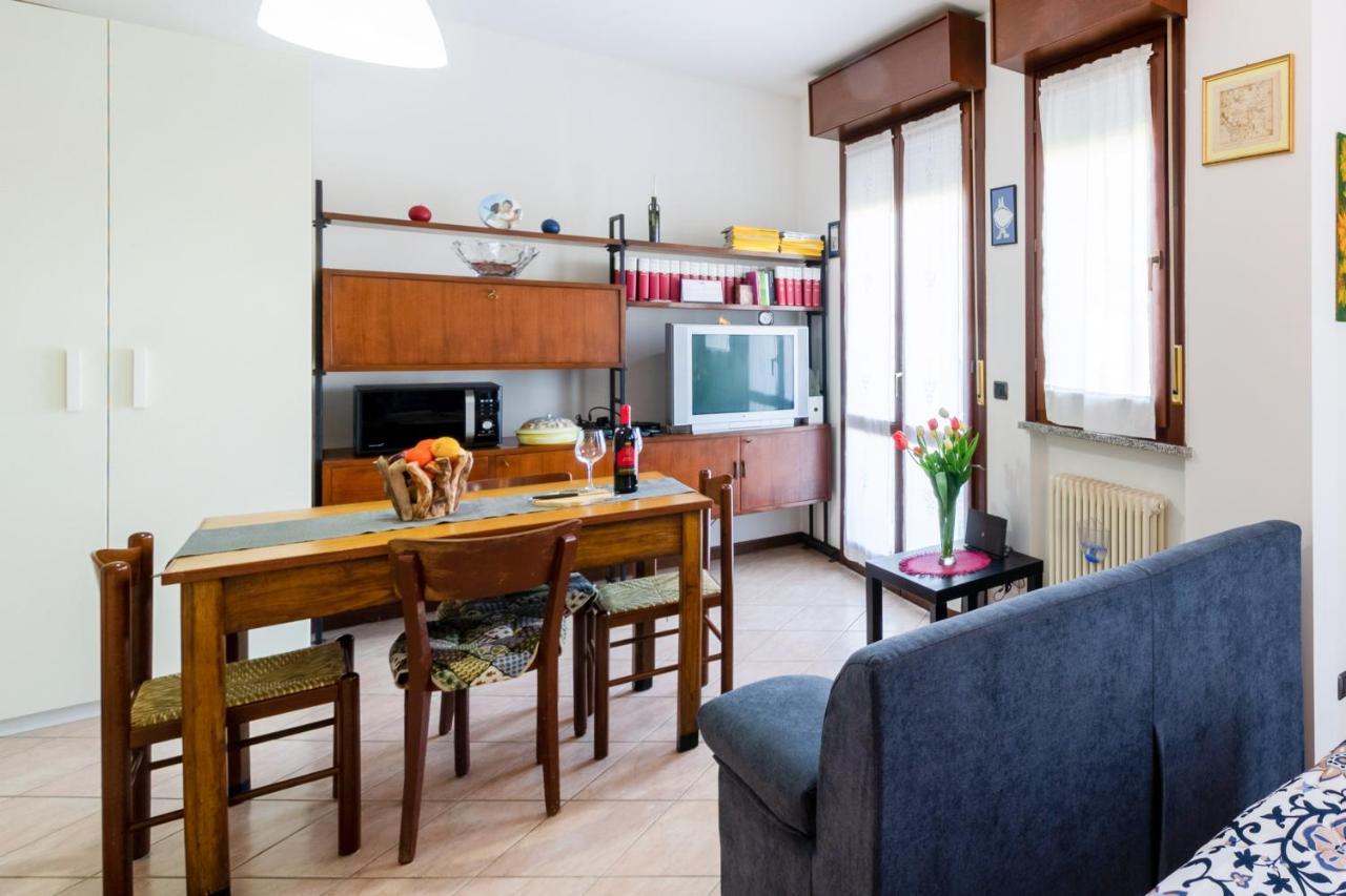 Parma Fiere Studio Con Parcheggio E Balcone Daire Dış mekan fotoğraf