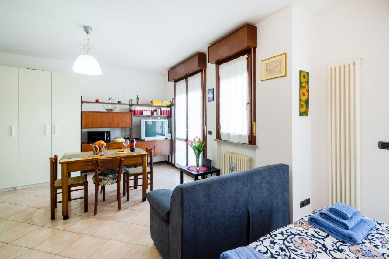 Parma Fiere Studio Con Parcheggio E Balcone Daire Dış mekan fotoğraf