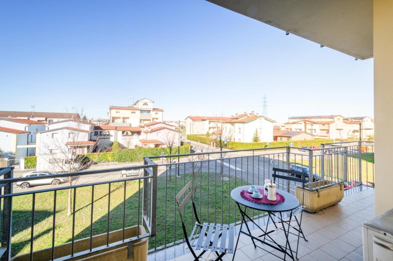 Parma Fiere Studio Con Parcheggio E Balcone Daire Dış mekan fotoğraf